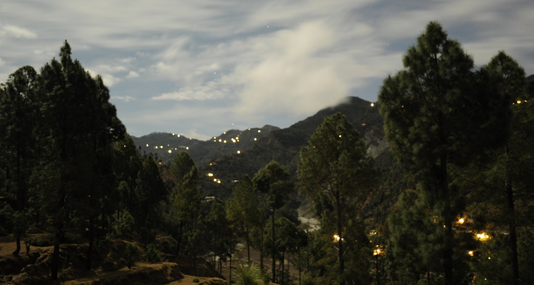 Back to Nature, Nature Camp Alchona, Bhimtal, Nainital Tourism - Adventure Camping near Nainital, Bird watching, Trekking, Bonfire and Nature walks - Group Packages