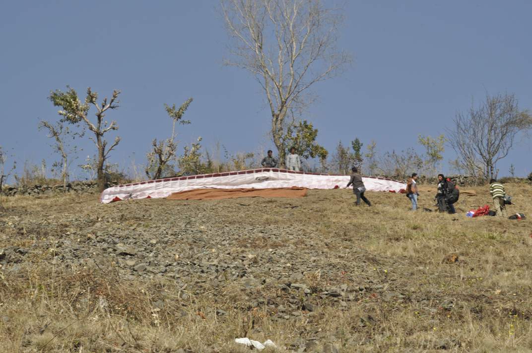 Back to Nature, Nature Camp Alchona, Bhimtal, Nainital Tourism - Adventure Camping near Nainital, Bird watching, Trekking, Bonfire and Nature walks - Group Packages