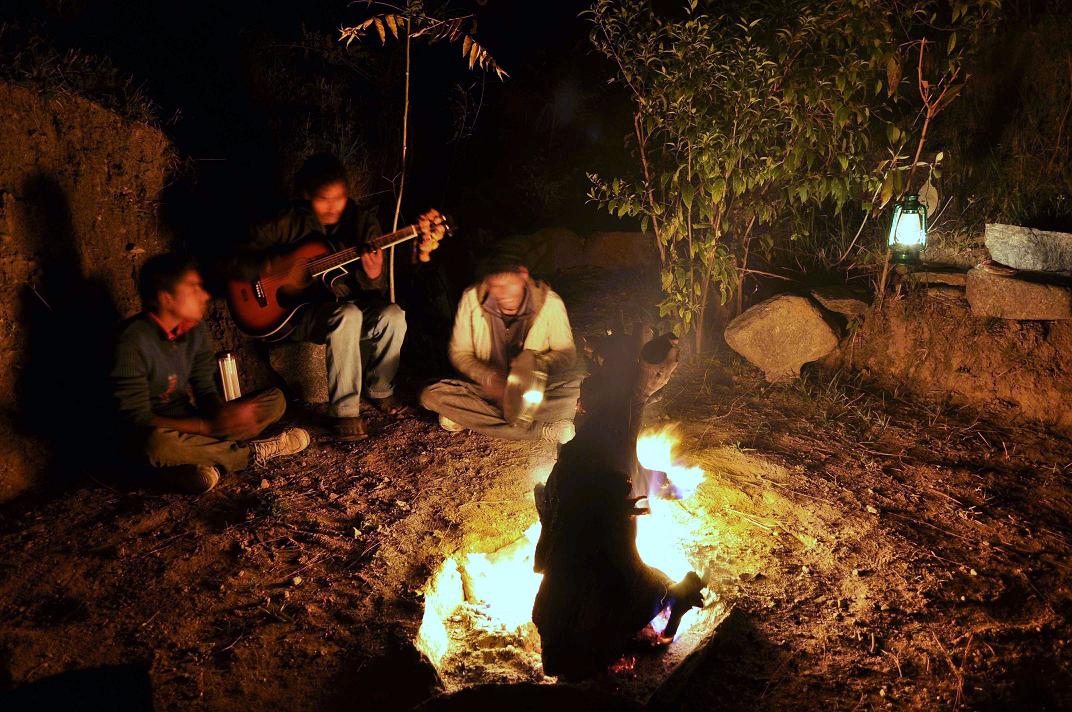 Back to Nature, Nature Camp Alchona, Bhimtal, Nainital Tourism - Adventure Camping near Nainital, Bird watching, Trekking, Bonfire and Nature walks - Group Packages